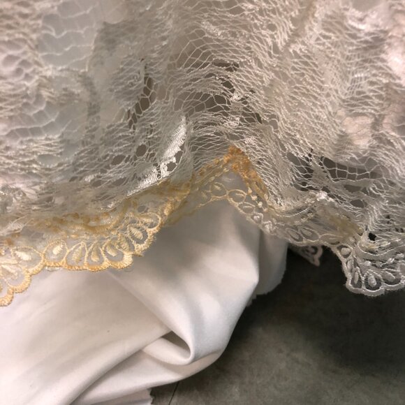 ZOMBIE Dead Corpse Bride, Halloween Wedding Dress, DAMAGED, Vintage Haunting - Picture 5 of 16